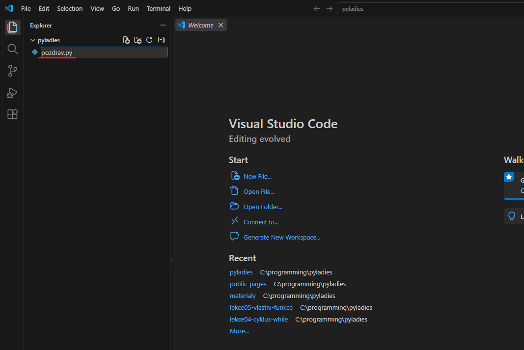 Panel Explorer s rozepsaným názvem souboru pozdrav.py